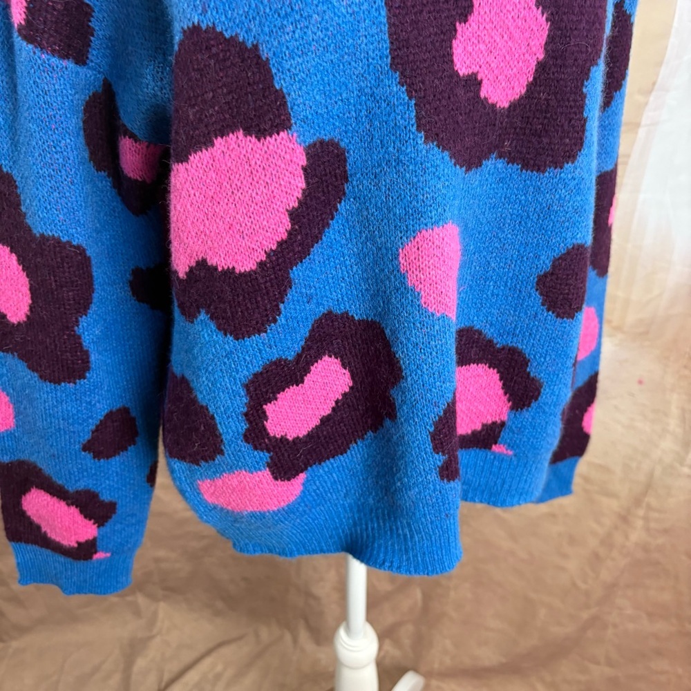 NEW Lilly Pulitzer Ferrara Vibrant Floral Sweater in blue flare - Picture 8 of 12